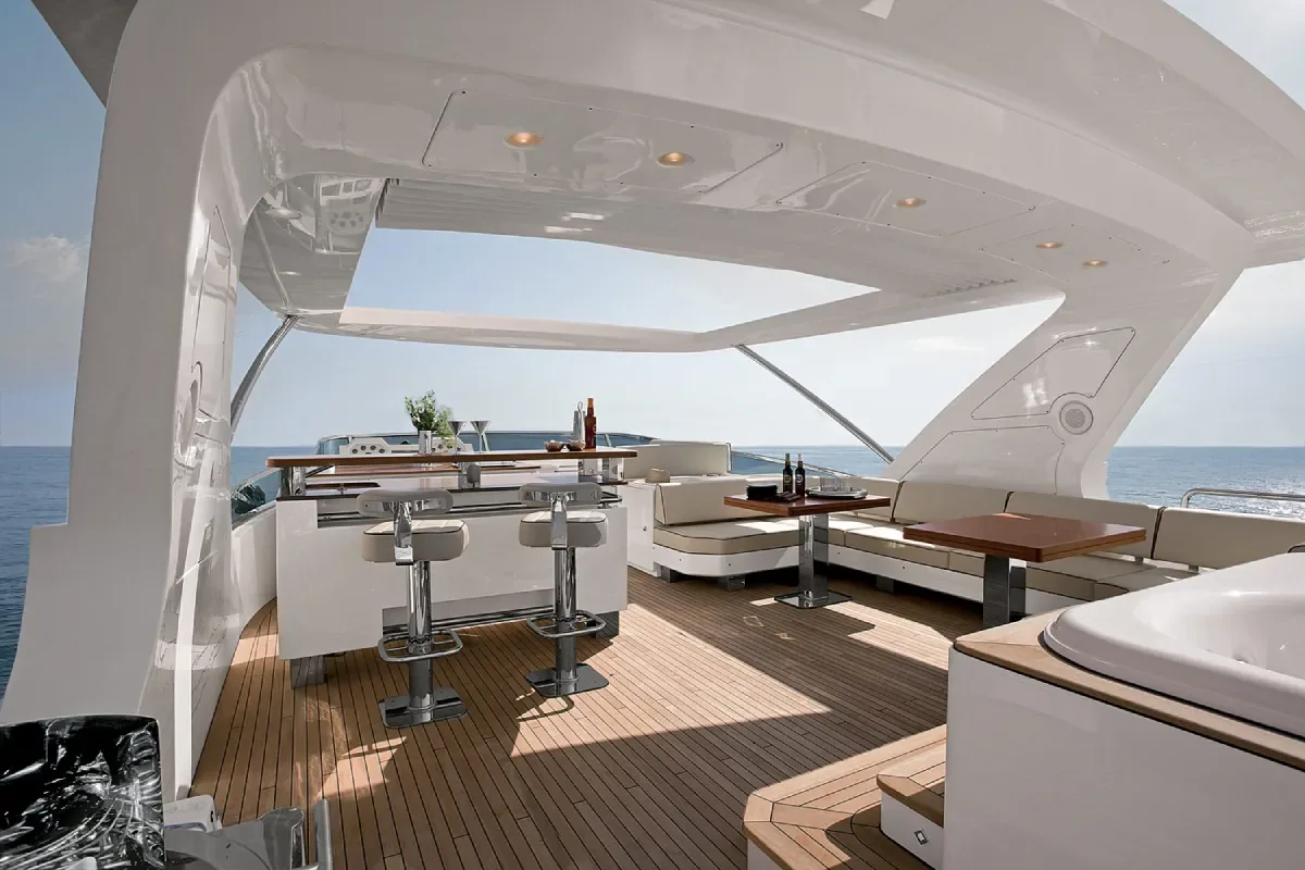 Upper deck bar and lounge