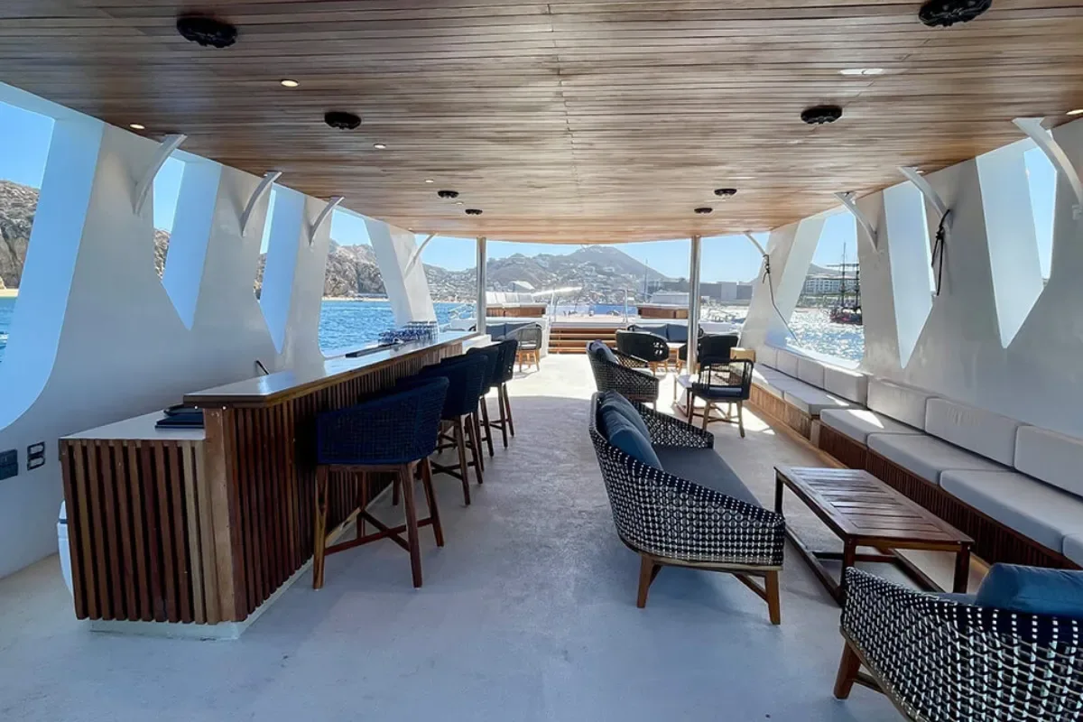 Covered bar and lounge area