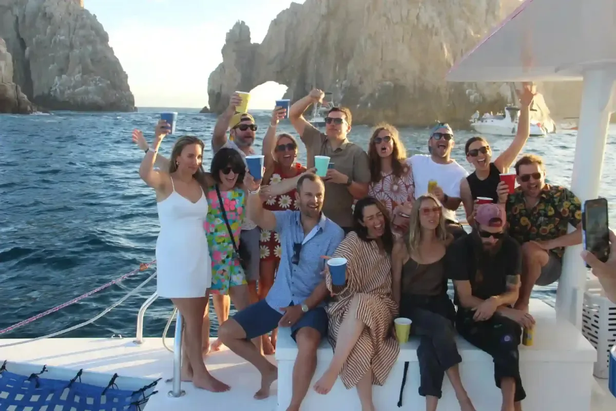 Group photo on board near the Arch